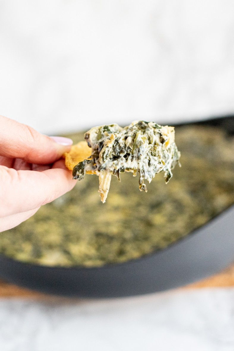 Creamy Vegan Spinach Artichoke Dip