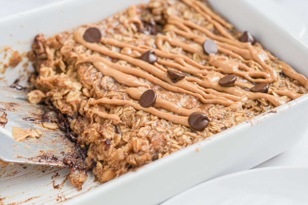 Vegan Snickers Baked Oatmeal - HealthyGirl Kitchen