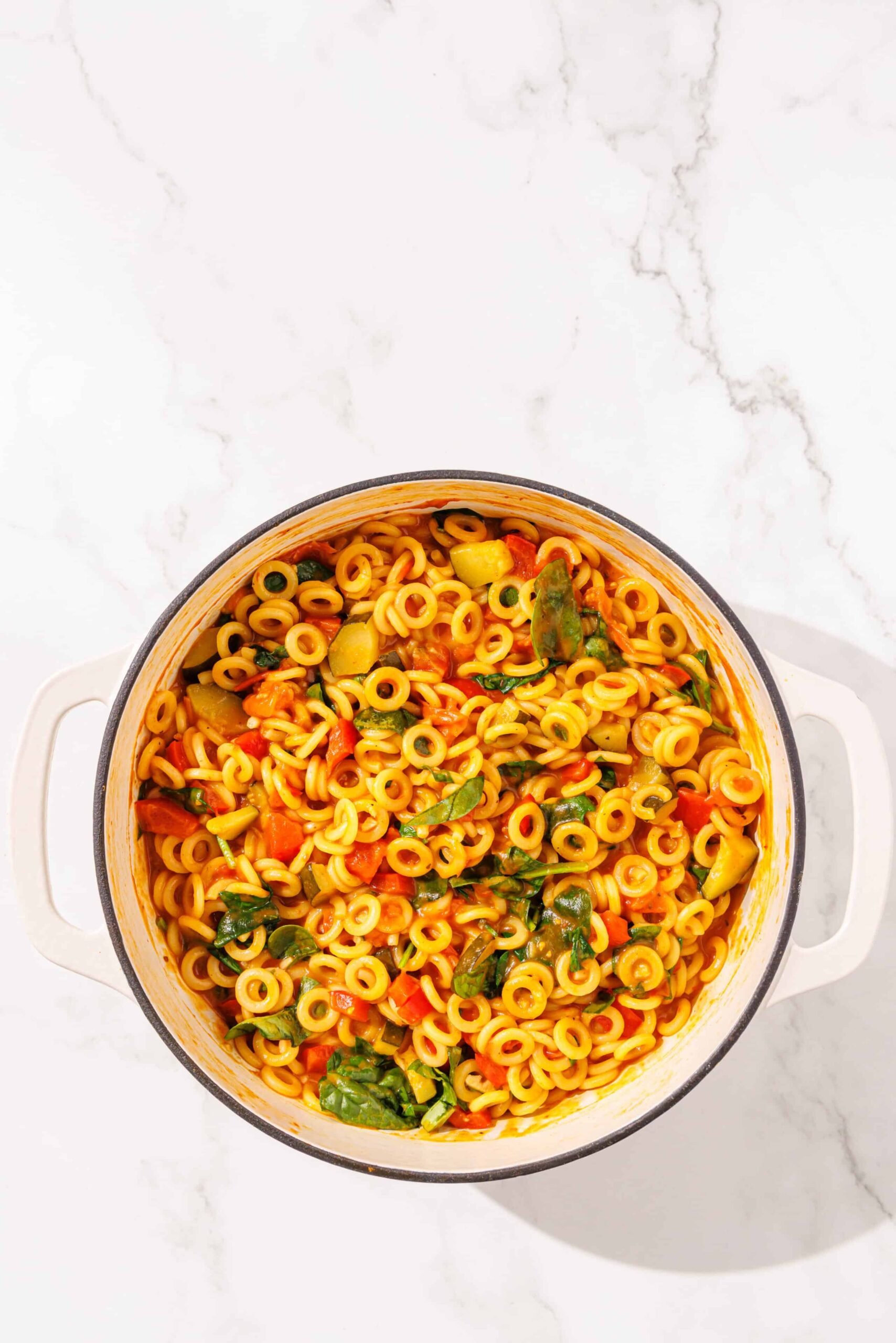 A large pot of one pot pasta.